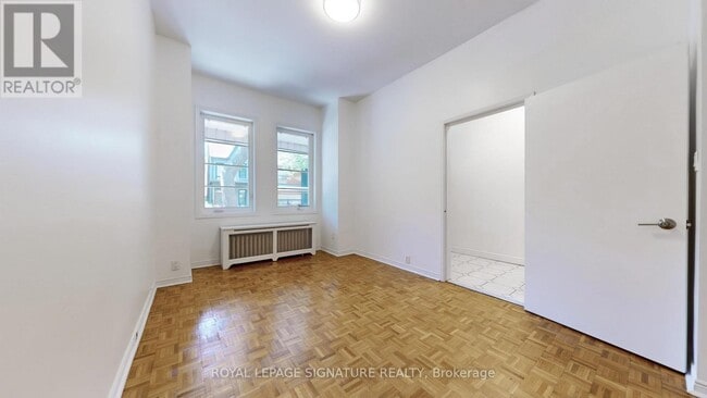 Building Photo - 247 Palmerston Ave