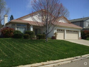 Building Photo - 4003 Portobello Pl