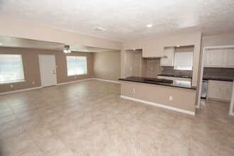 Building Photo - 23302 Pennsgrove Rd