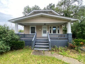 Building Photo - 16406 Harvard Ave