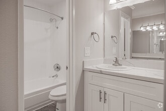 Studio Upgraded - 500SF - Beach House Apartments