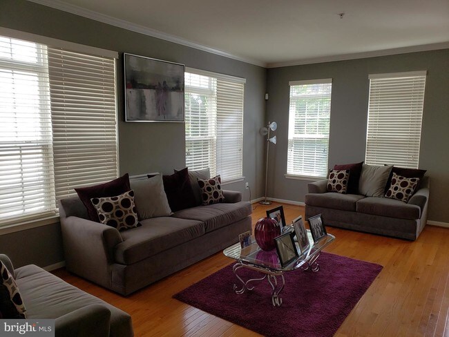 Foto del edificio - 5606 Auth Way