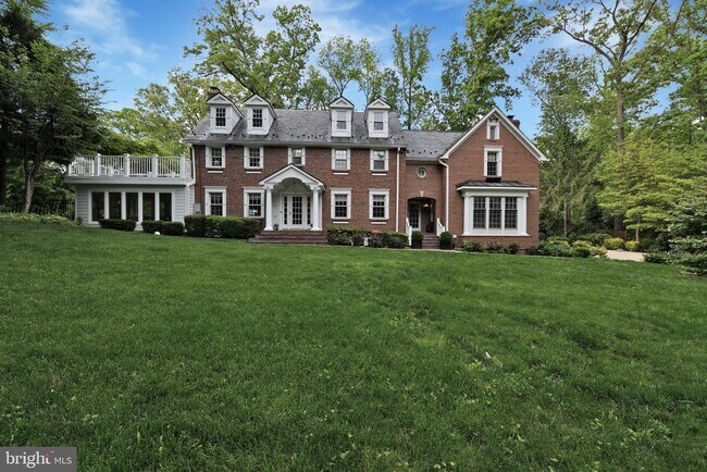 Foto del edificio - 6907 Bradley Blvd
