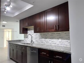 Building Photo - 4171 N Haverhill Rd