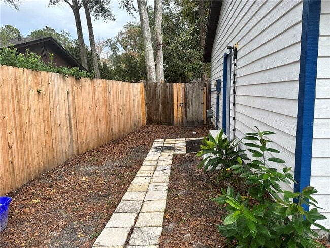 Building Photo - 4321 NW 20th Dr