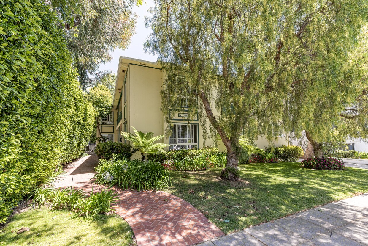 Foto principal - 1412 Kelton Ave