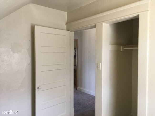 Building Photo - 2 br, 1 bath Apartment - 120 1/2 E Prescott
