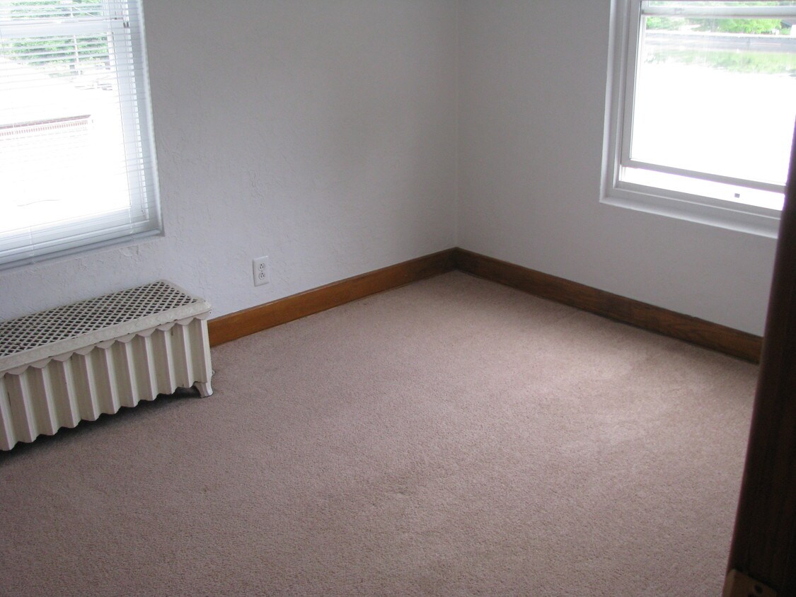 Dining room - 3 Averill St