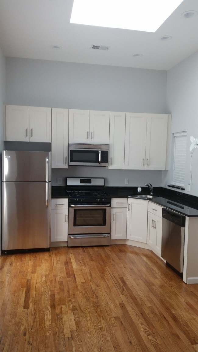 Foto del edificio - 216 Hudson St