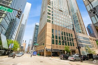 Building Photo - 2 E Erie St