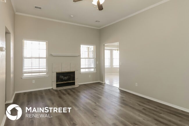 Building Photo - 4817 Bismarc Dr