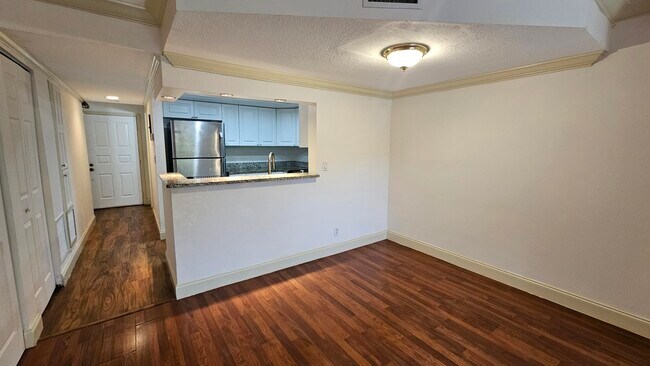 Foto del edificio - 89 Deer Creek Rd