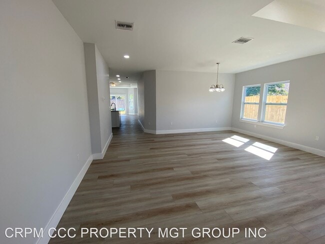 Building Photo - 3 br, 2.5 bath House - 4090 Woodridge Rd
