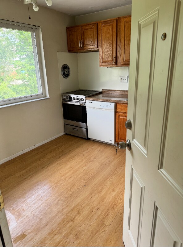 Building Photo - 715 Thompson Dr