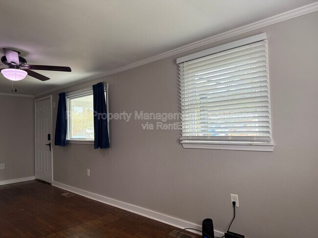 Building Photo - 308 New Rand Rd