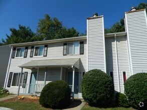 Building Photo - 124 Montview Forest Dr