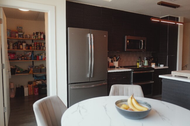 Foto del edificio - 604 N Bluff Dr