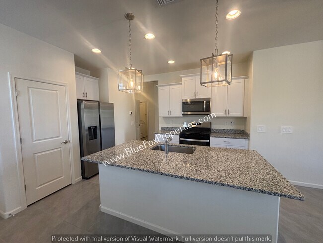 Building Photo - 4864 E Julian Wash Dr