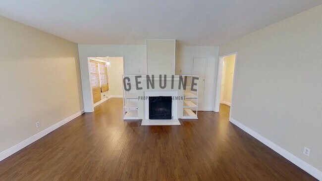 Building Photo - 610 Marguerite Avenue
