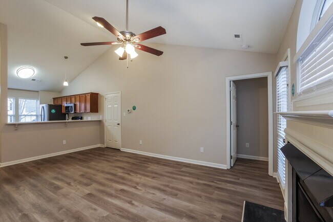 Building Photo - 9129 Shenington Pl
