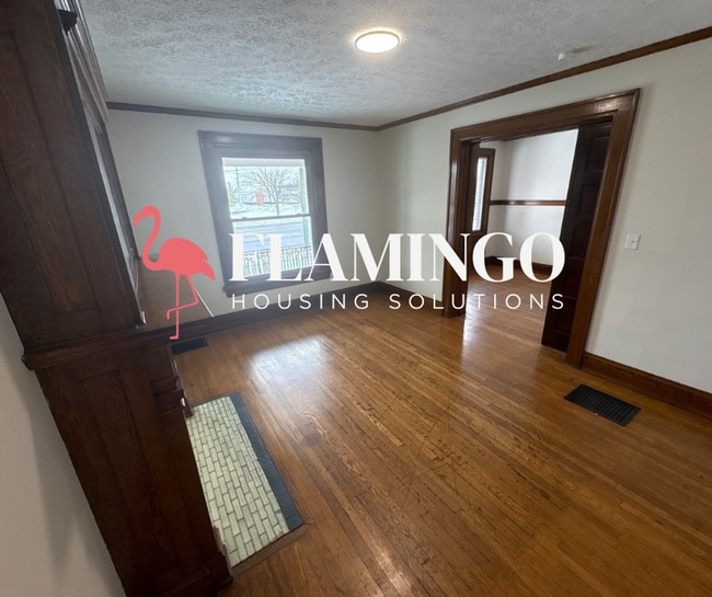 Foto del edificio - 1422 East Third Street - Shared Living programs Eligible