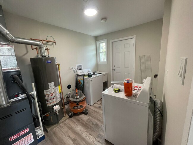 Foto del edificio - 334 Nokomis St