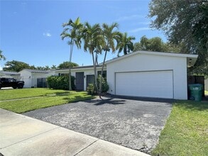 Building Photo - 5740 SW 45th Terrace