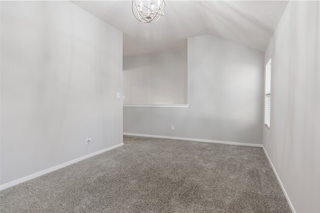 Building Photo - 18410 Alemarble Oak St