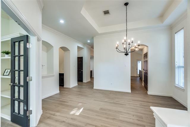 Building Photo - 1607 Buckthorne Dr