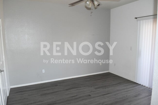 Building Photo - 16013 S Desert Foothills Pkwy