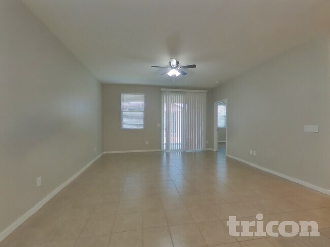 Foto del edificio - 14366 W Pershing St