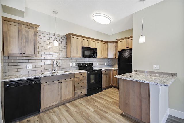 Building Photo - 3572 E Grand Forest Dr