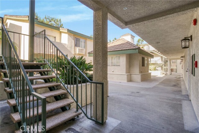 Foto del edificio - 15000 Downey Ave