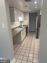 Building Photo - 172 Drummers Ln