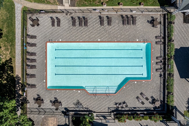 Foto del edificio - The Pavilions