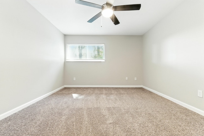 9400 Hurstbourne Park Blvd-50.jpg - The Rye Apartments