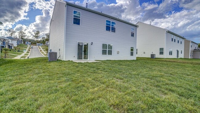 Building Photo - NEW NEW CONSTRUCTION - 5 BDRMS, 3 BTHS, NO...