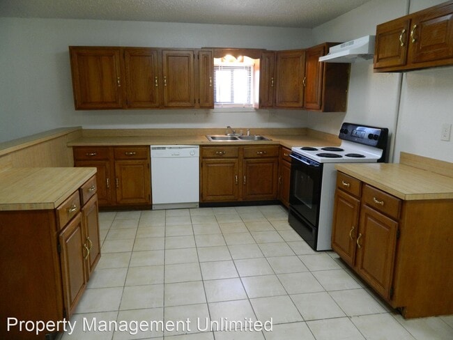 Building Photo - 3 br, 2 bath House - 1209 Hidden Valley Dr
