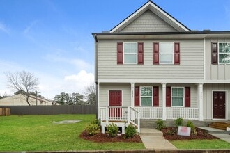 Building Photo - 2880 Saratoga Lake View
