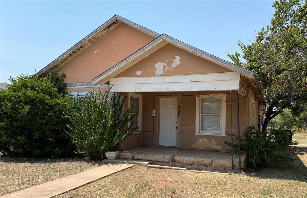 Primary Photo - 202 S Cherry St