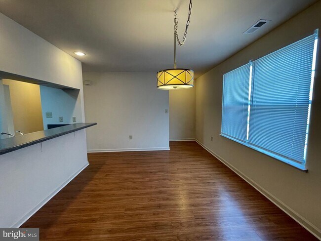 Building Photo - 11 Belladonna Ln