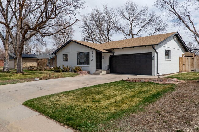 Foto del edificio - Five Bedroom Home near Old Town Arvada