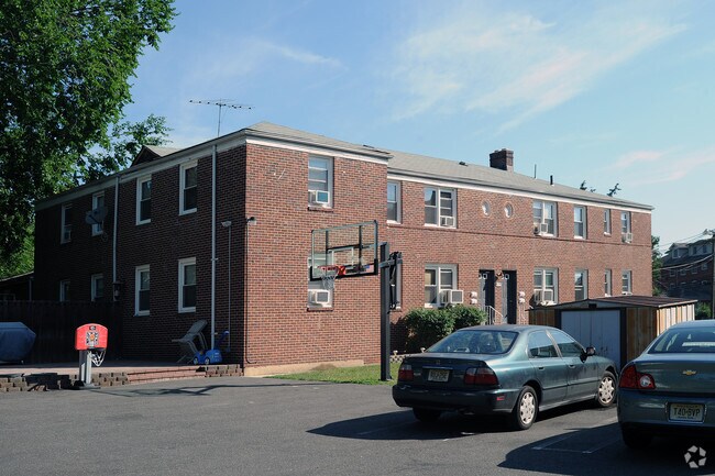 Building Photo - 3-4 S Carpenter Ter