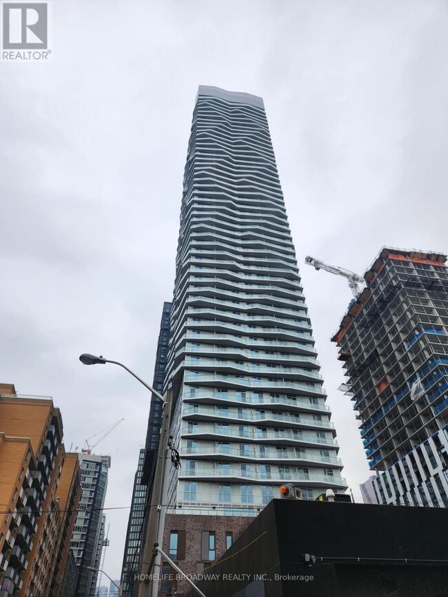 Building Photo - 100 Dalhousie St