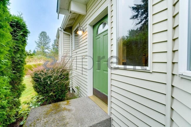 Building Photo - Unit
