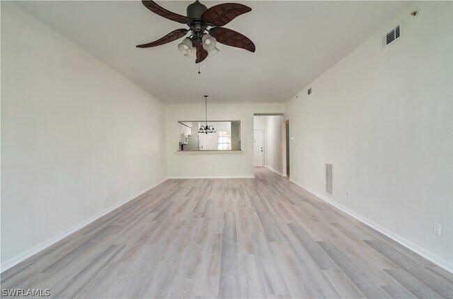 Foto del edificio - 3245 Cypress Glen Way
