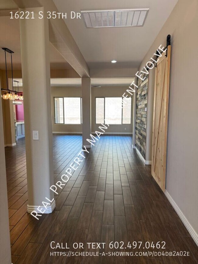 Foto del edificio - 16221 S 35th Dr
