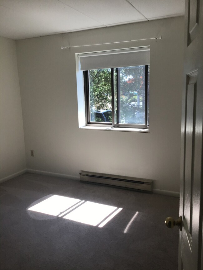 Building Photo - 182 Quincy Avenue, Unit 410