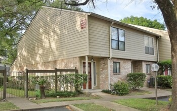 Building Photo - 5005 Georgi Ln