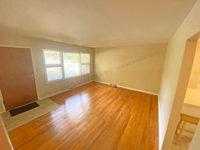 Foto del edificio - 1632 W 21st St